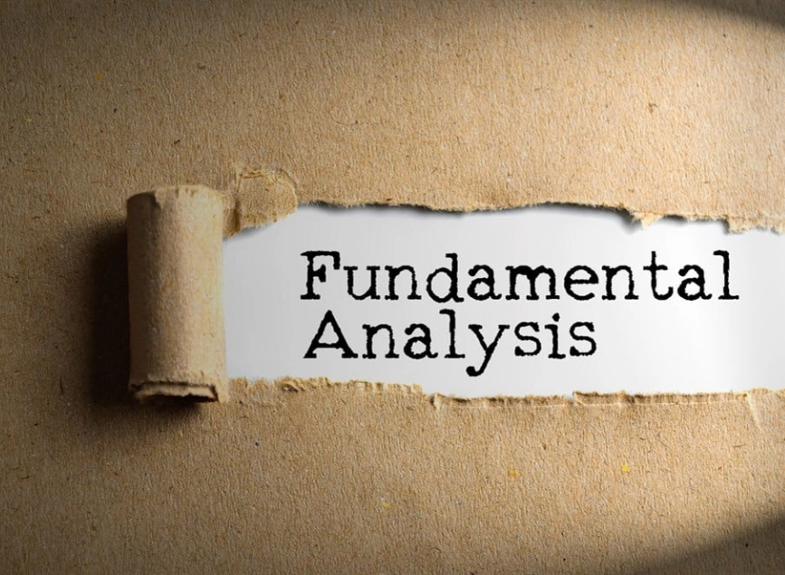 What is Fundamental Analysis? A Comprehensive Guide for Traders