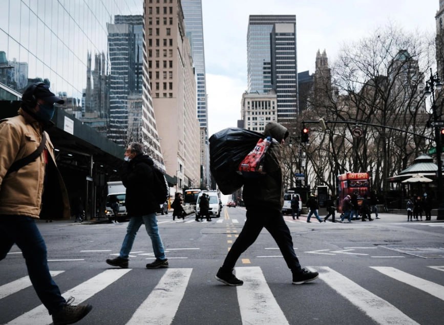 US Jobless Claims Hold Steady Amid Resilient Labor Market