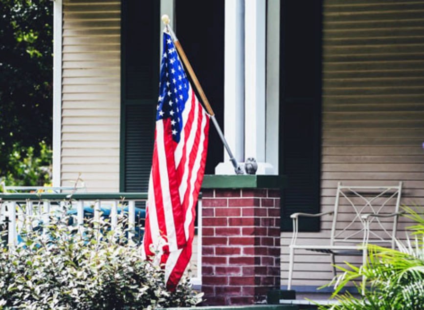 US Building Permits Surge by 6.1% in November 2024