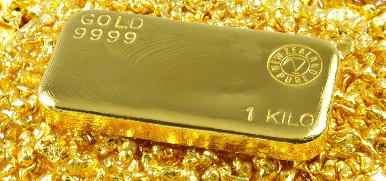 Gold Price Falls Below $3,340