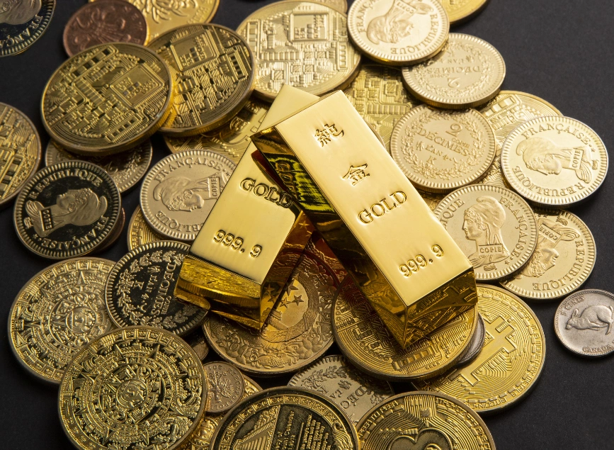 Gold Pulls Back to $3,420: Still Near Historic High