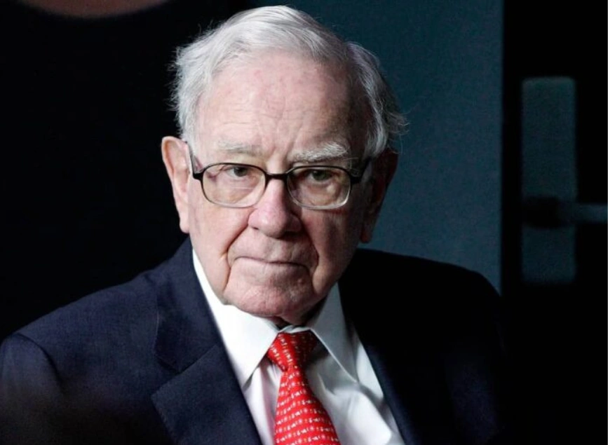 Who Is Warren Buffett and How Did He Become One of the Richest People in the World?