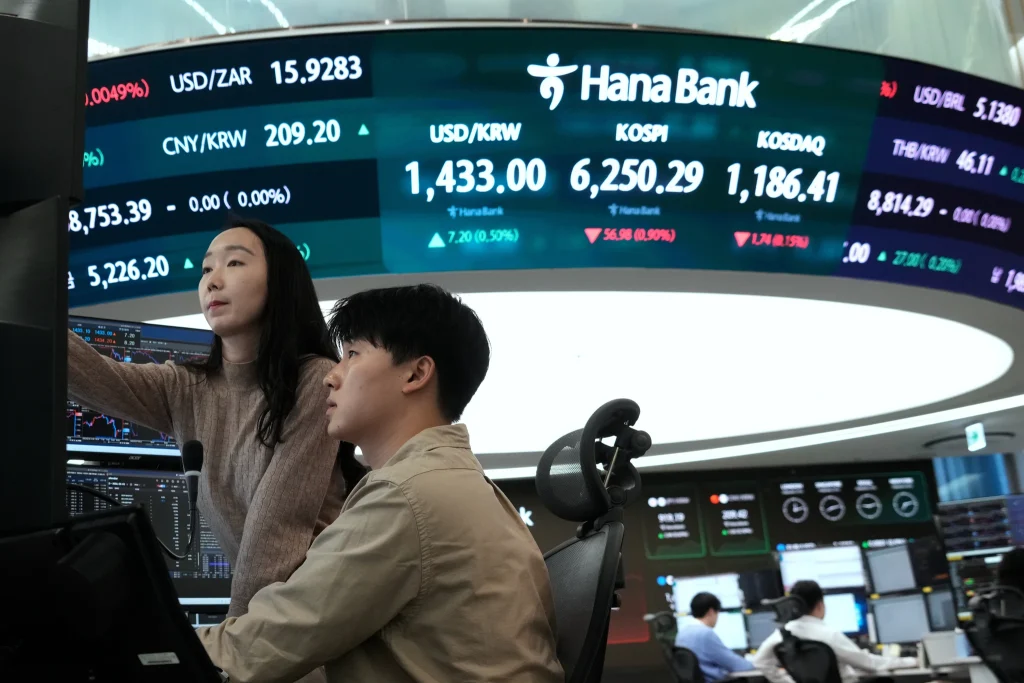 Asian Stocks Surge as Nvidia Results Lift Tech, Samsung Jumps on Wage Deal