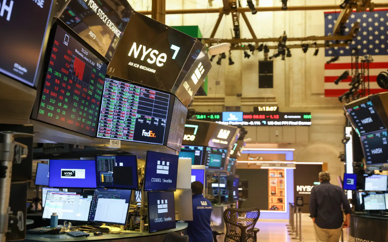 U.S. stock futures dip as Nvidia earnings and Iran tensions weigh on sentiment