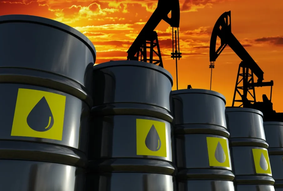 Oil Falls as Trump Delays Iran Strike and U.S. Extends Russian Oil Waiver