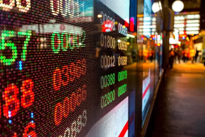 Asian stocks edge higher as chipmakers, AI shares rebound
