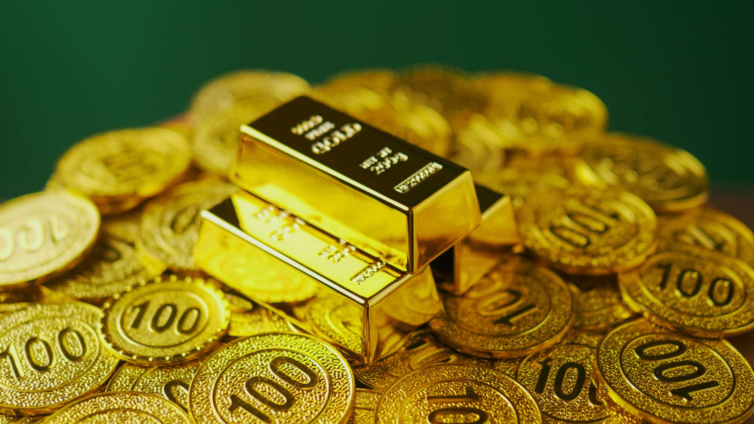 Gold Slides as Stronger Dollar, Fed Outlook Weigh on Prices